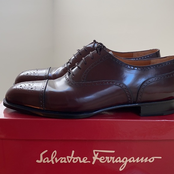 Salvatore Ferragamo Renzo  Leather Wingtip Oxford - Picture 5 of 10